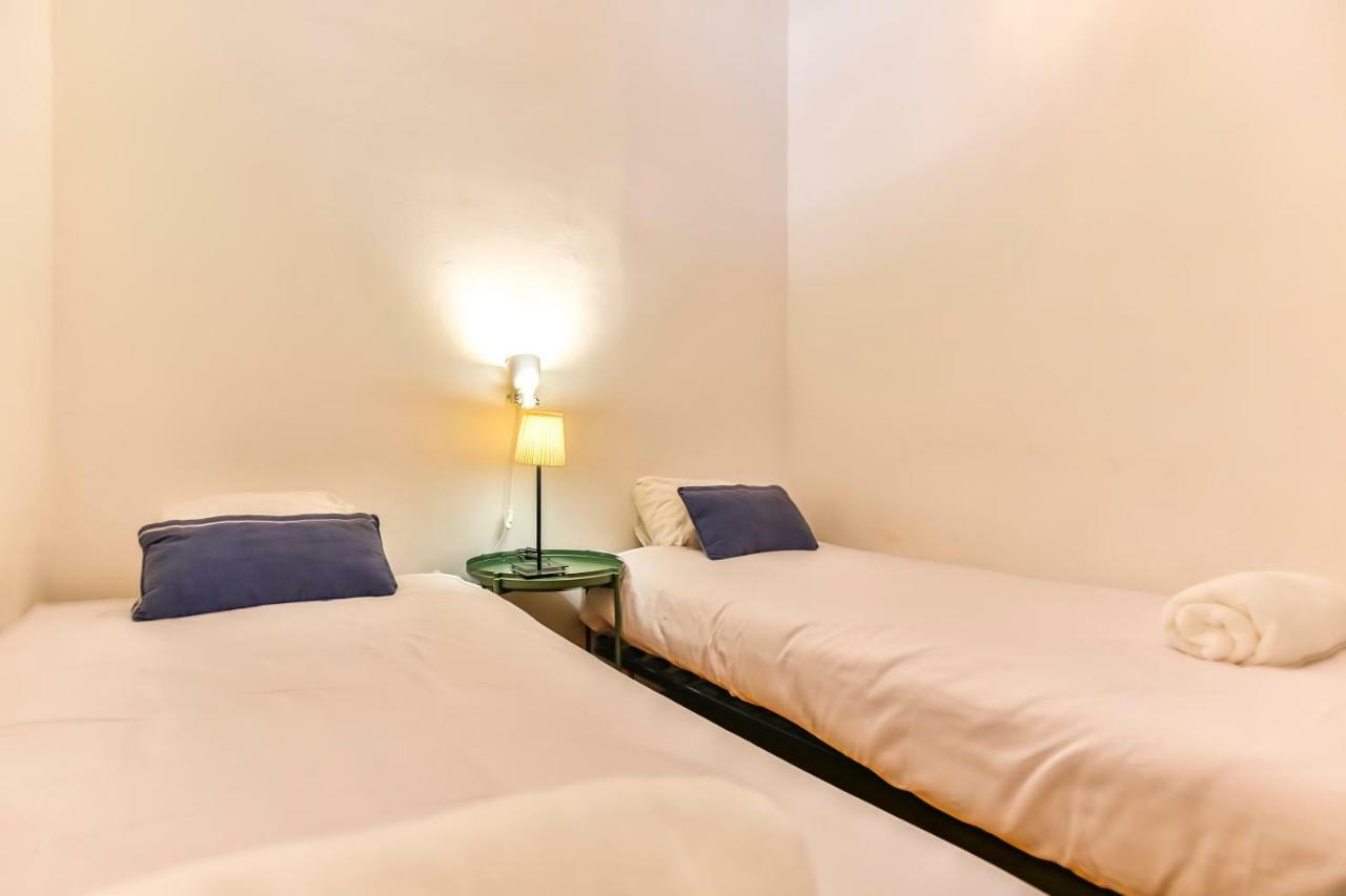 Appartement Basic Platja à Barcelone Extérieur photo